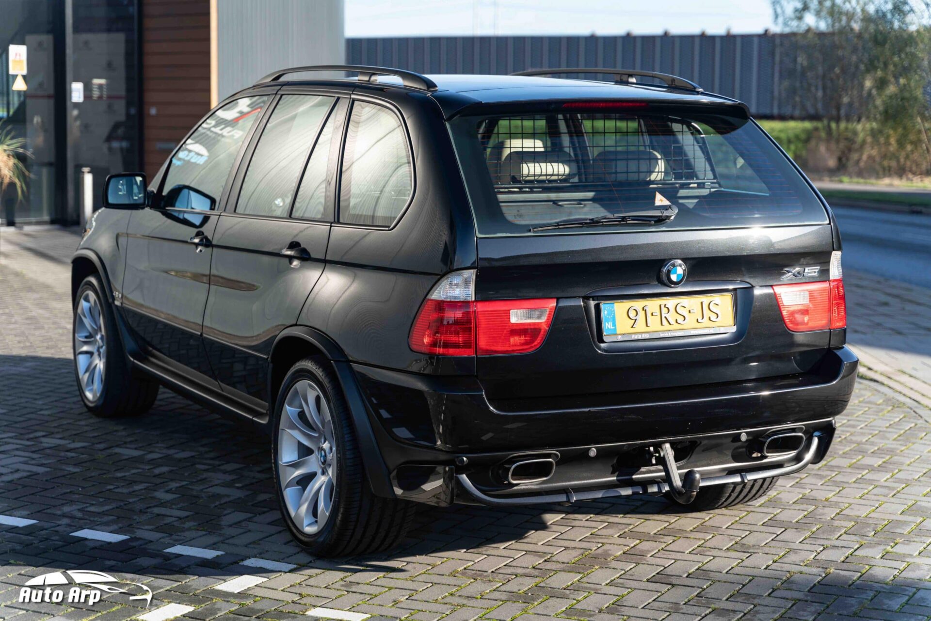 BMW E53 X5 4.8is originally Dutch delivered