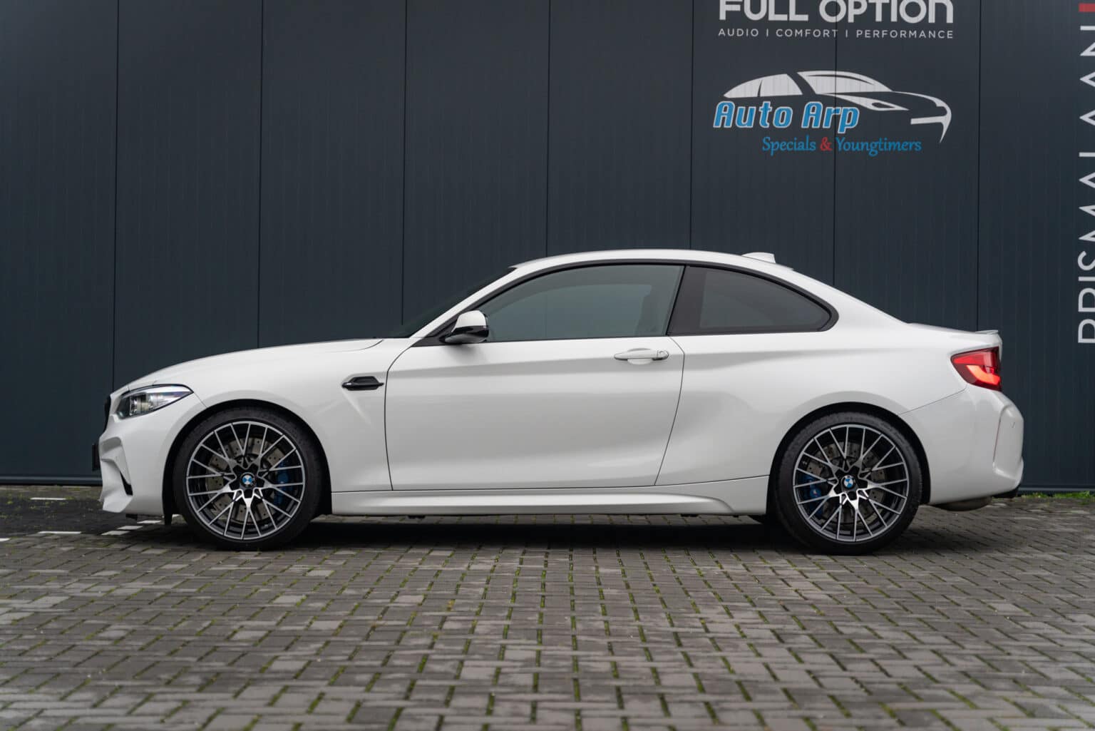 BMW M2 wit-11