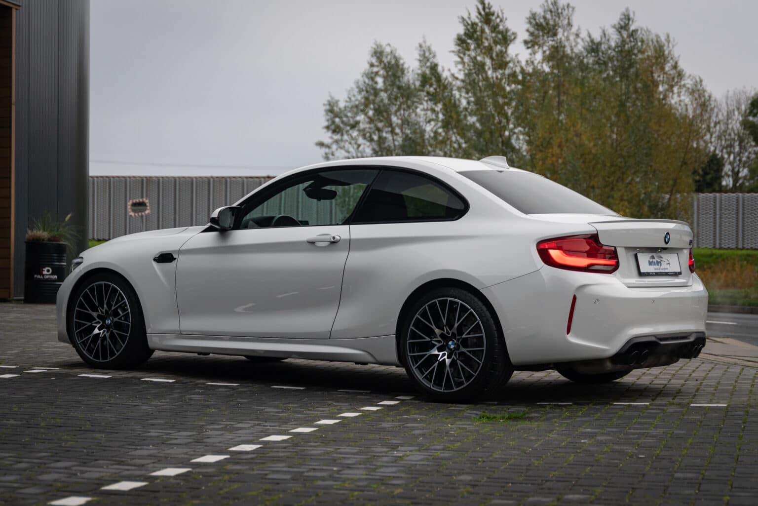 BMW M2 wit-17