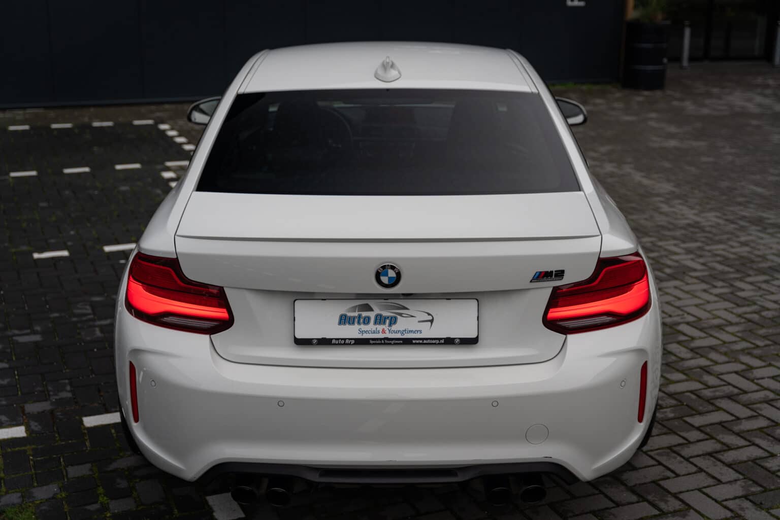 BMW M2 wit-23