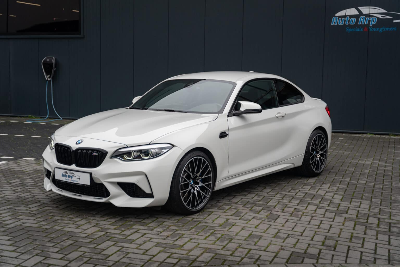 BMW M2 wit-5